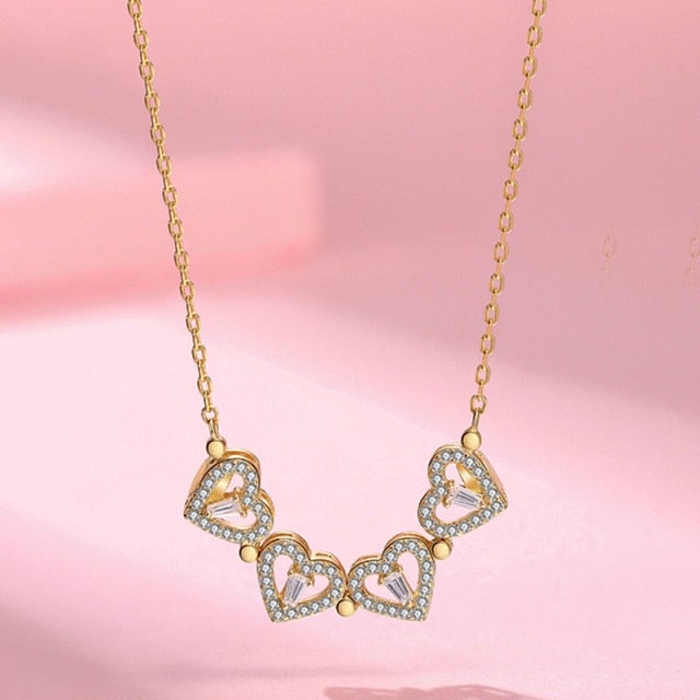 four-leaf-heart-shaped-necklace