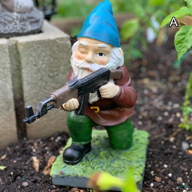 funny-army-gnome-garden-statue