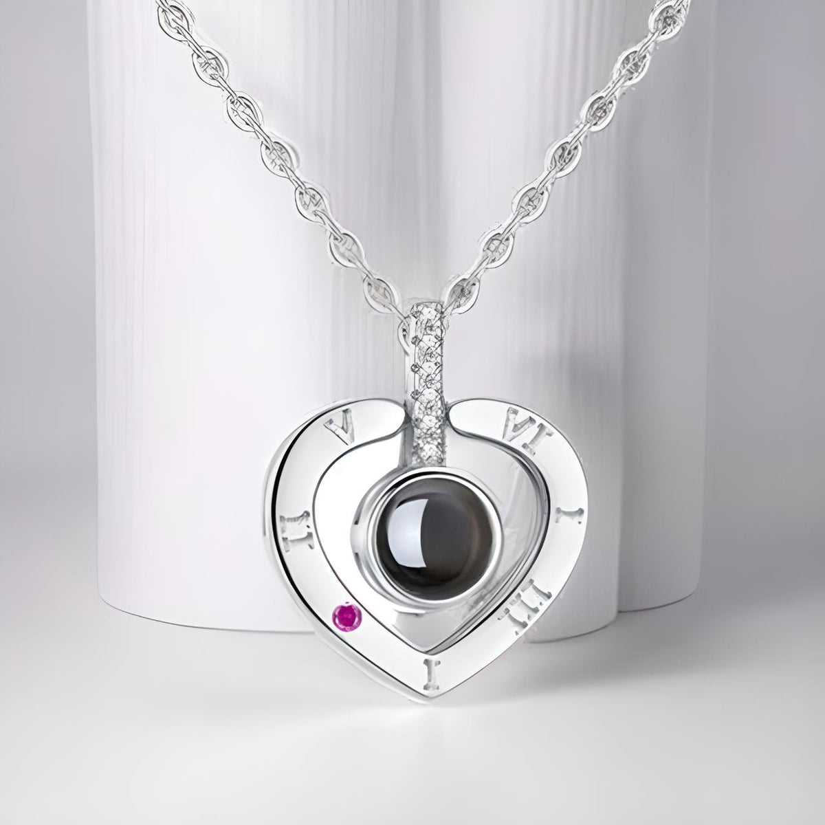 i-love-you-in-100-languages-necklace-micro-engraving-light-projection-love-pendant