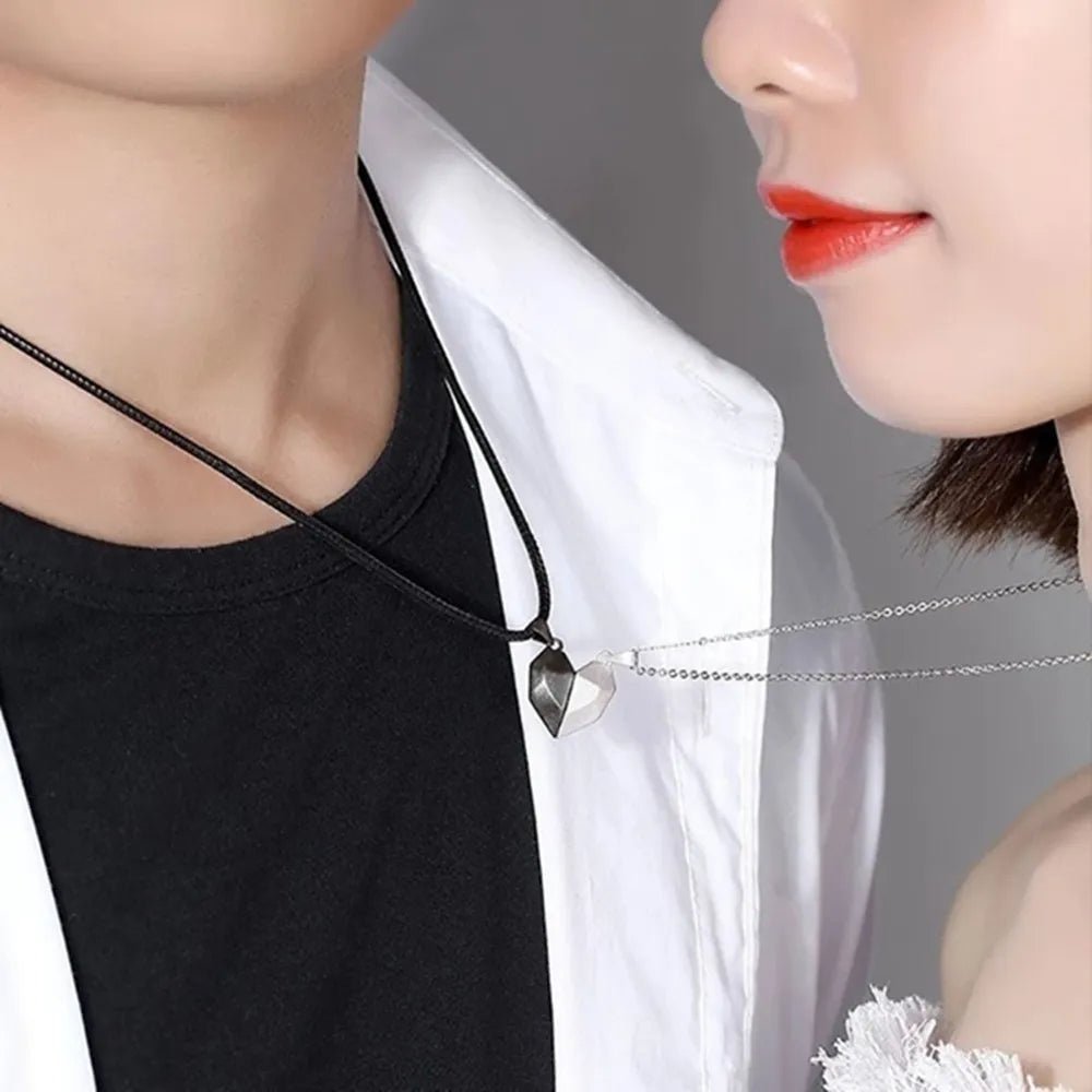 magnetic-couple-necklace-fashion-magnetic-couple-necklace-for-lovers