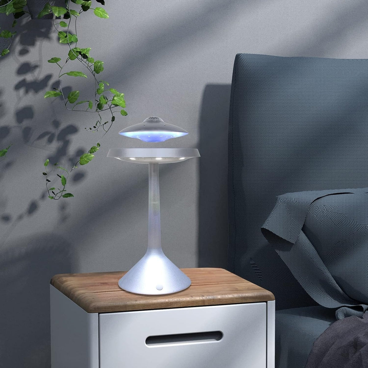 magnetic-levitation-ufo-light-magnetic-led-lighting-bluetooths-stereo-charging-floating-levitating-lamp